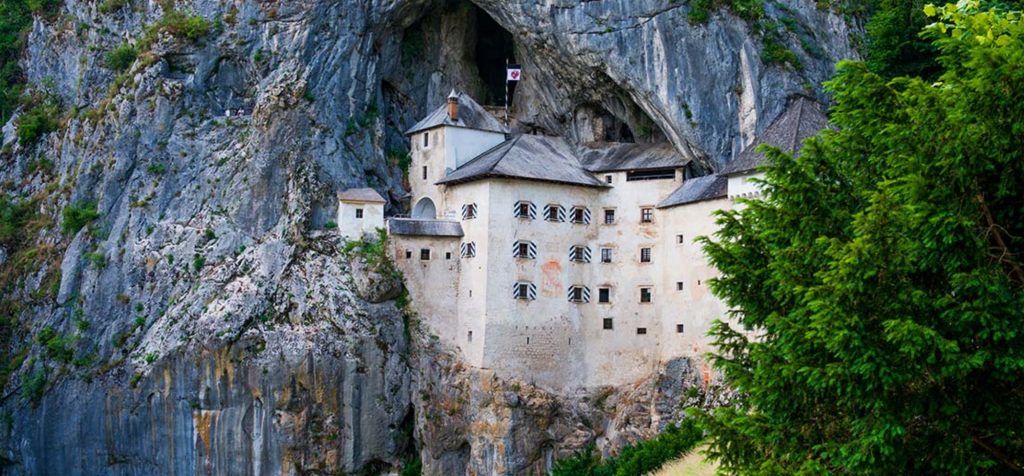 6 - Castelo de Predjama Eslovenia